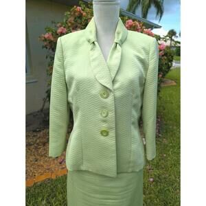 Le Suit Women’s Skirt Suit Size 12 – Light Green Textured Zigzag Pattern –...